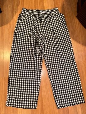 Old Navy High-Rise Straight Black & White Checkered Relaxed Pants